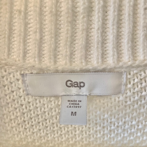 The Gap size M knitted long sleeve. - Picture 3 of 4